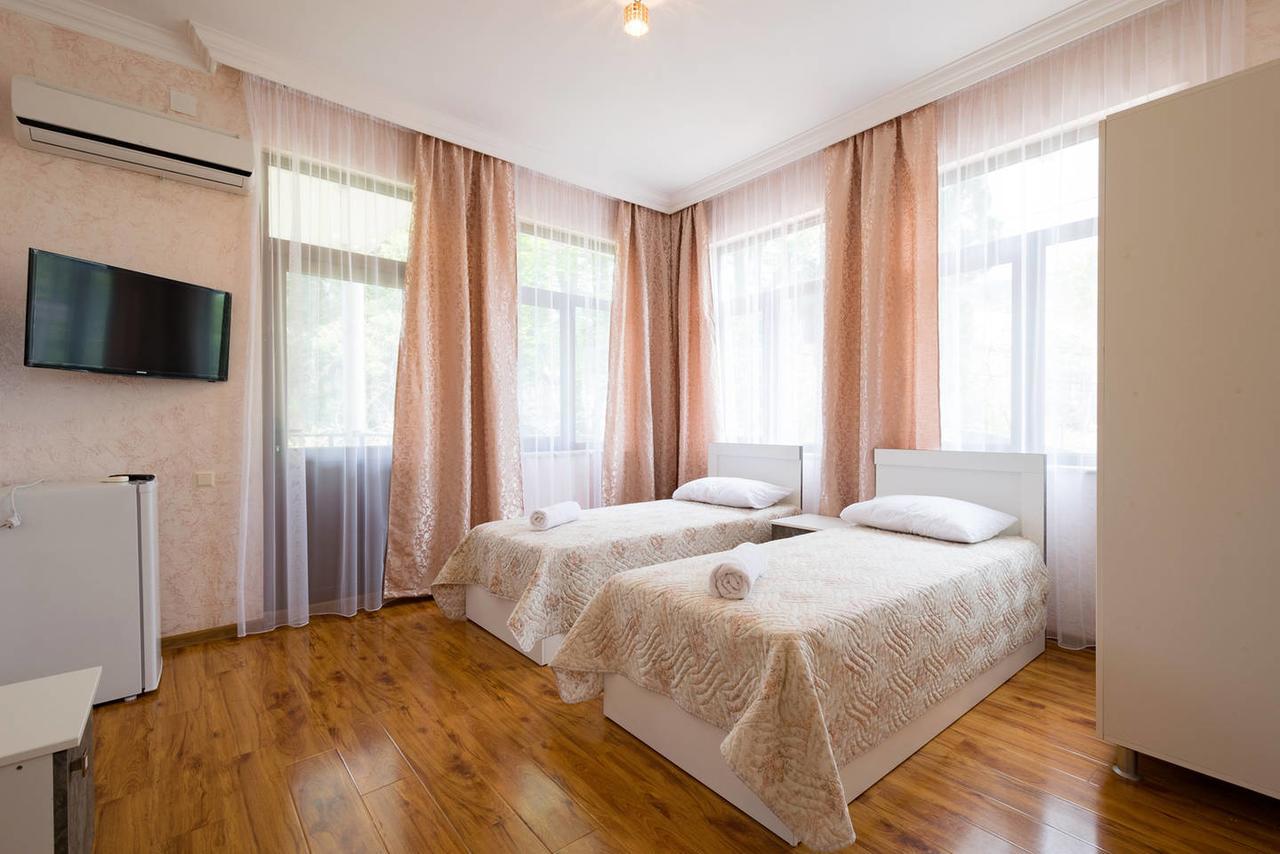 Sunny Hotel Batumi Makhinjauri Chambre photo