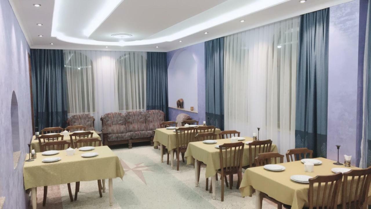 Sunny Hotel Batumi Makhinjauri Extérieur photo